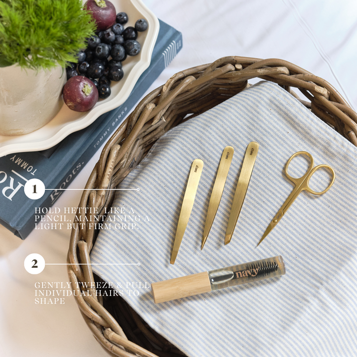 Hettie 2.0 – Precision Point  Brow Tweezer