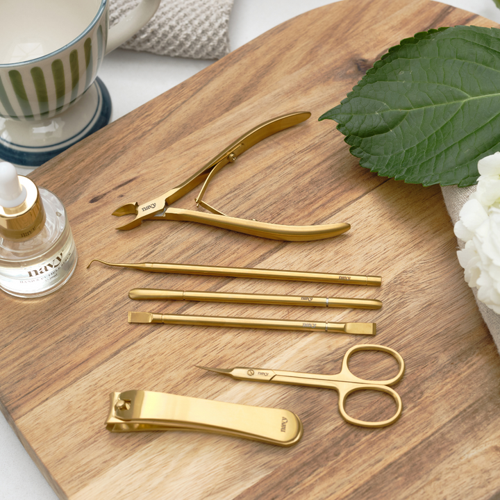 Celine – Precision Cuticle Scissors