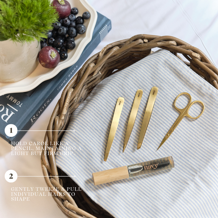 Carol 2.0 – Angled Precision Brow Tweezer