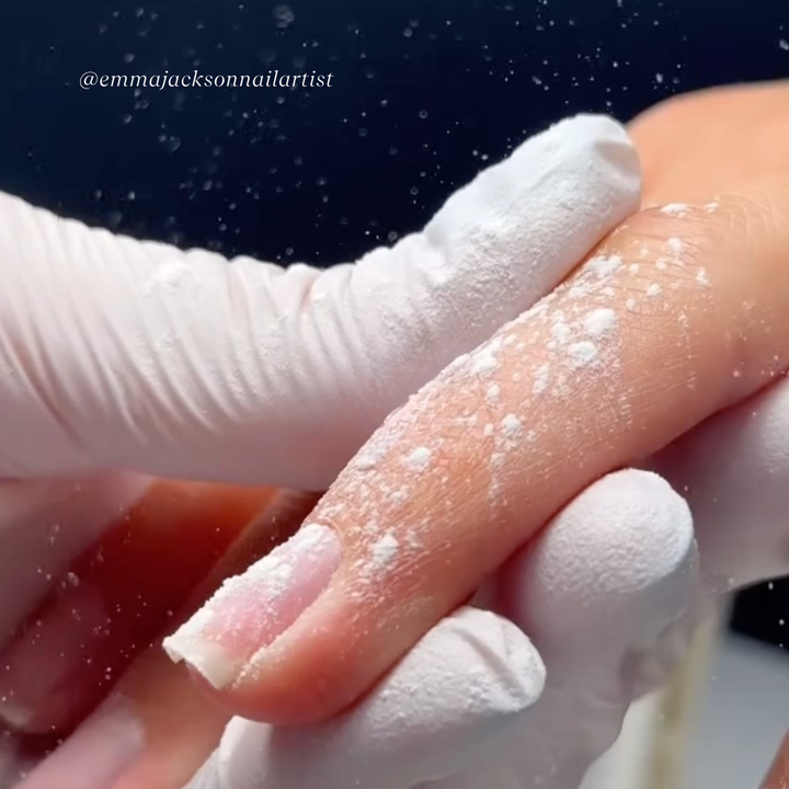 Prep Powder being used on hands.

Image Credit: @emmajacksonnailarrtist