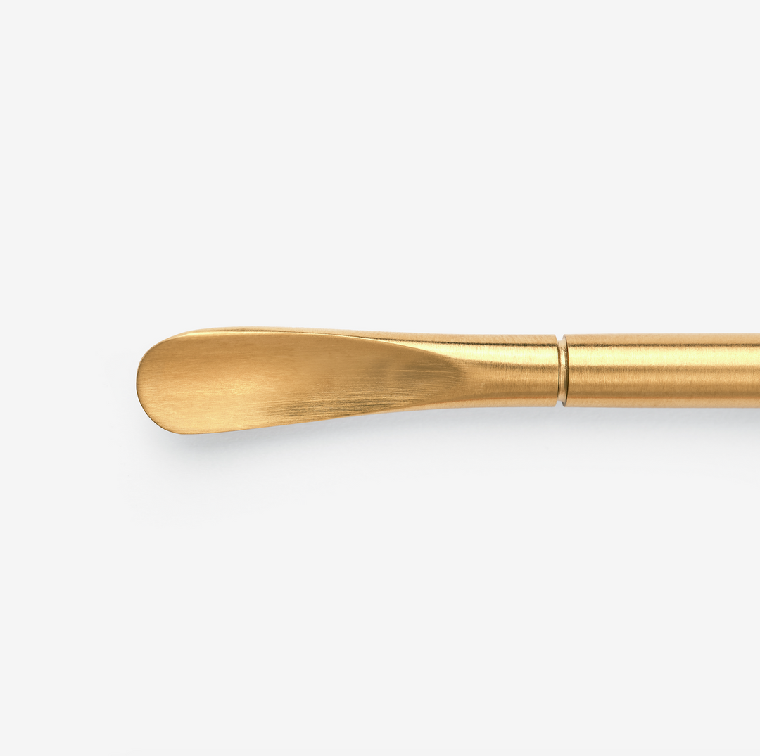Doris – Award-Winning Curved Manicure Tool