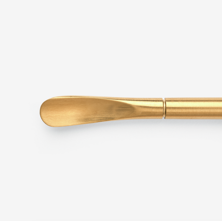 Doris – Award-Winning Curved Manicure Tool